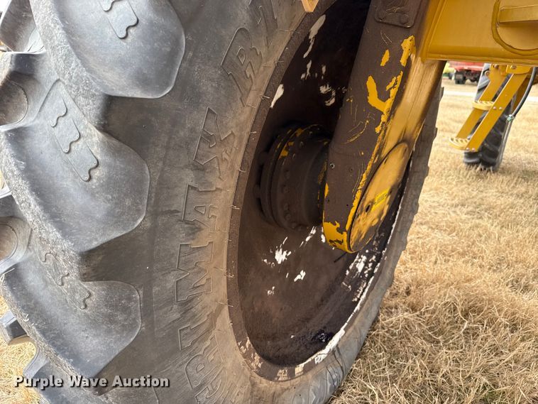 image for item EE3444 2004 RoGator 1264 sprayer