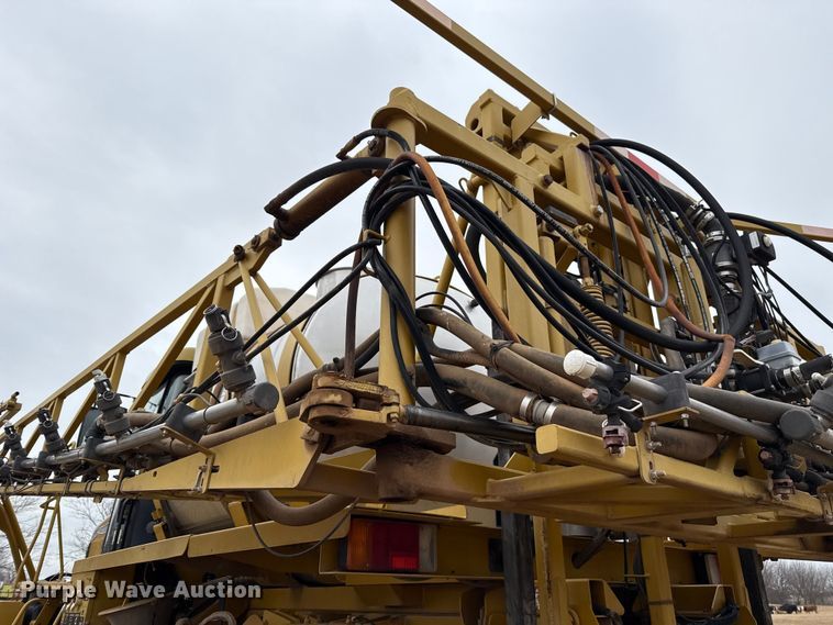 image for item EE3444 2004 RoGator 1264 sprayer