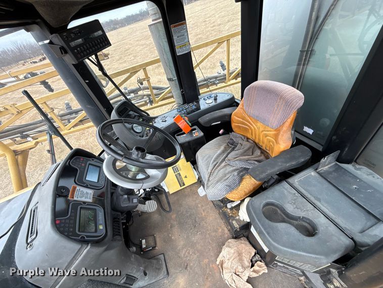 image for item EE3444 2004 RoGator 1264 sprayer