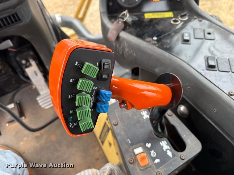 image for item EE3444 2004 RoGator 1264 sprayer