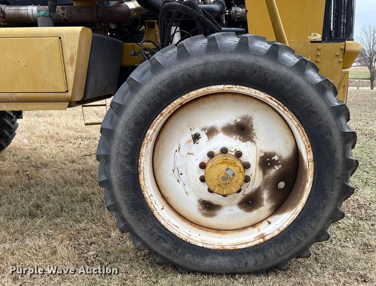 image for item EE3444 2004 RoGator 1264 sprayer