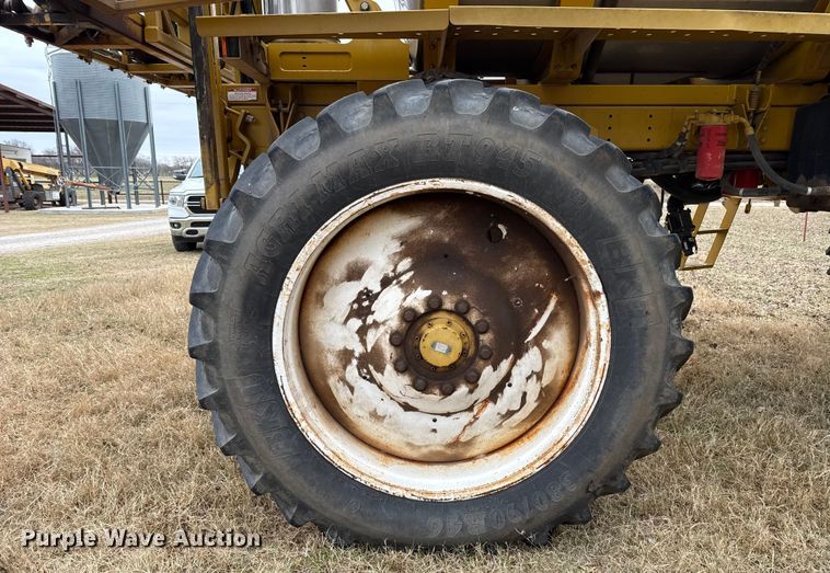 image for item EE3444 2004 RoGator 1264 sprayer