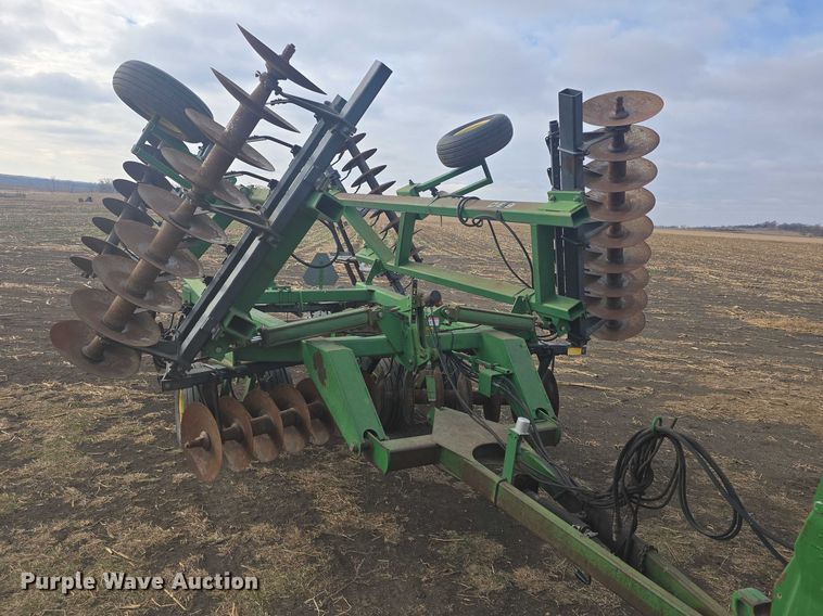 image for item EL7493 John Deere 630 tandem disk