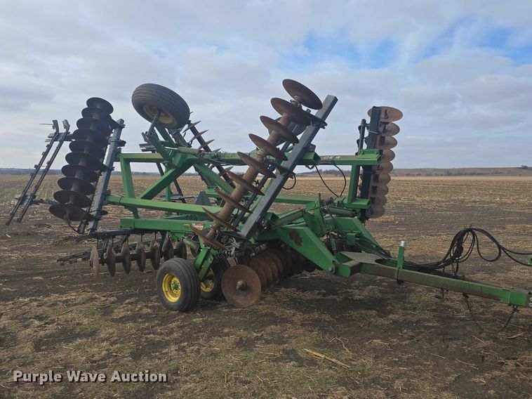 image for item EL7493 John Deere 630 tandem disk