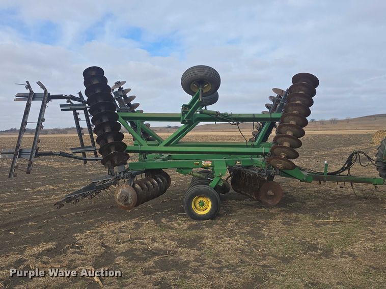 image for item EL7493 John Deere 630 tandem disk
