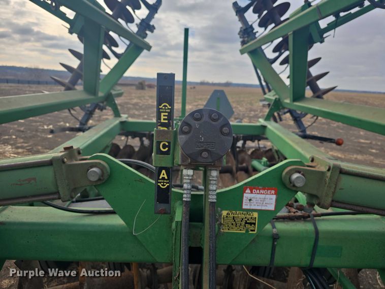 image for item EL7493 John Deere 630 tandem disk