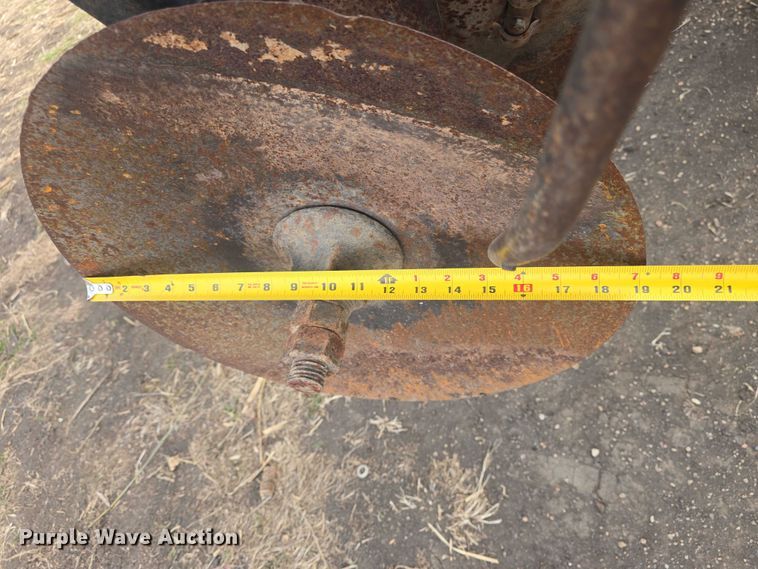 image for item EL7493 John Deere 630 tandem disk