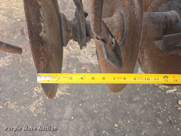 image for item EL7493 John Deere 630 tandem disk