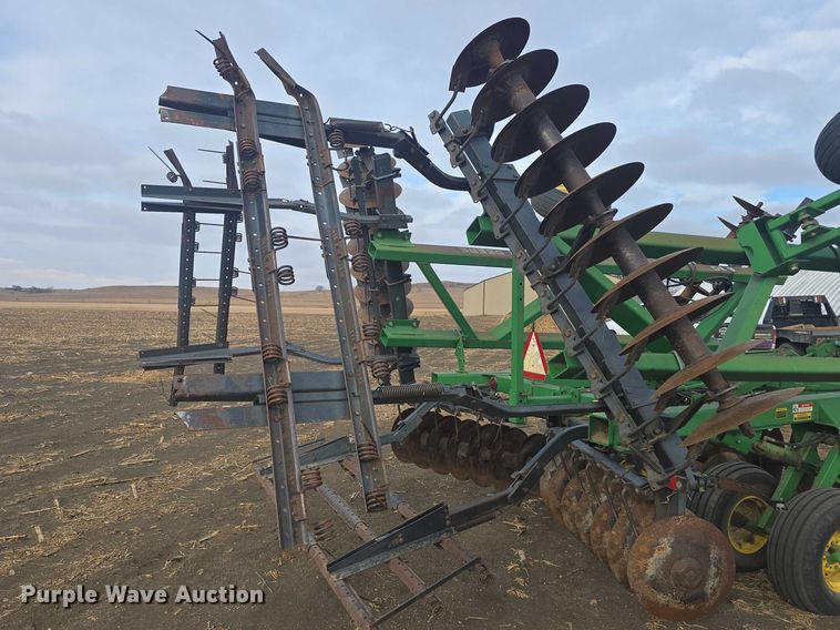 image for item EL7493 John Deere 630 tandem disk