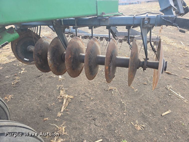 image for item EL7493 John Deere 630 tandem disk