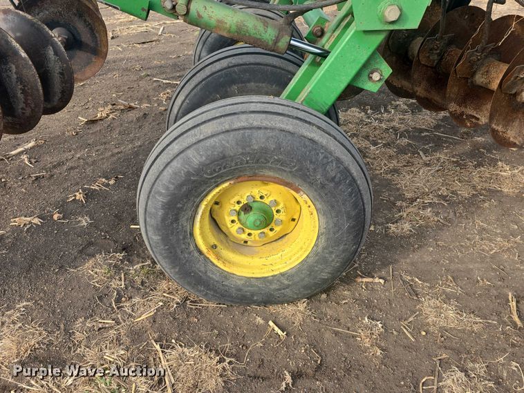 image for item EL7493 John Deere 630 tandem disk