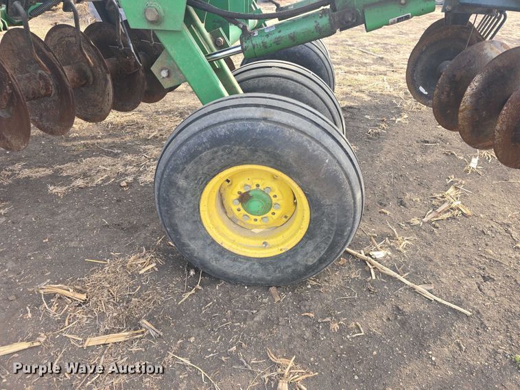 image for item EL7493 John Deere 630 tandem disk