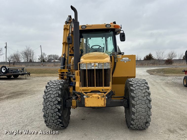 image for item ER0458 2012 Challenger MT475B MFWD tractor