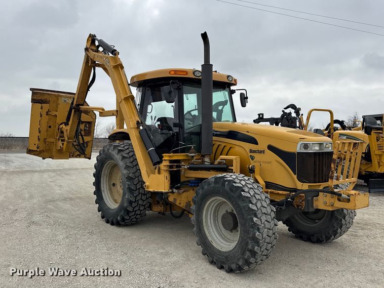 image for item ER0458 2012 Challenger MT475B MFWD tractor