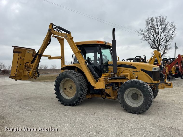 image for item ER0458 2012 Challenger MT475B MFWD tractor