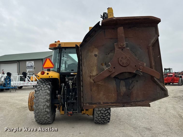 image for item ER0458 2012 Challenger MT475B MFWD tractor