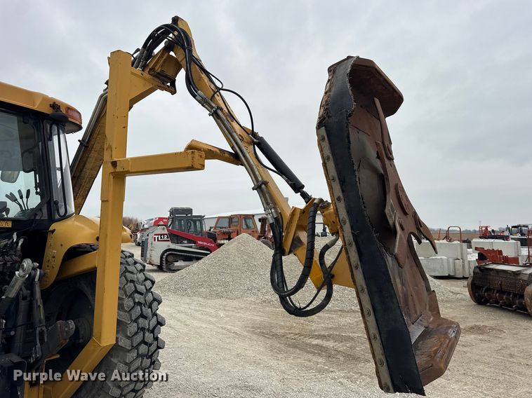 image for item ER0458 2012 Challenger MT475B MFWD tractor