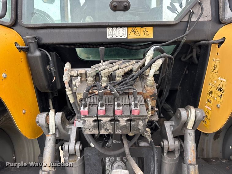 image for item ER0458 2012 Challenger MT475B MFWD tractor