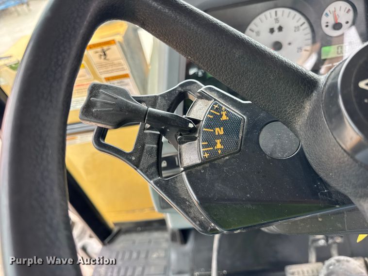 image for item ER0458 2012 Challenger MT475B MFWD tractor