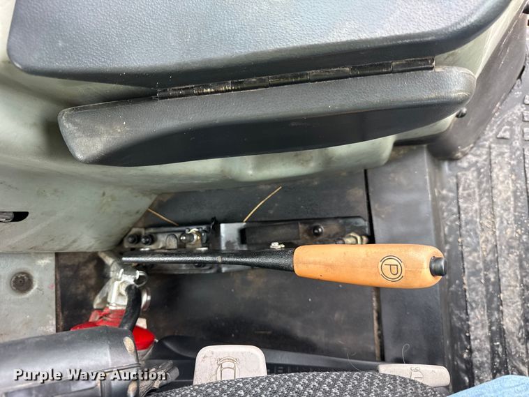 image for item ER0458 2012 Challenger MT475B MFWD tractor