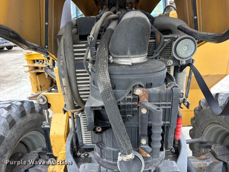 image for item ER0458 2012 Challenger MT475B MFWD tractor