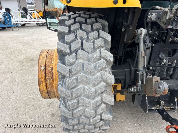 image for item ER0458 2012 Challenger MT475B MFWD tractor