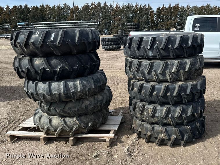 image for item ES1029 (10) pivot tires and wheels