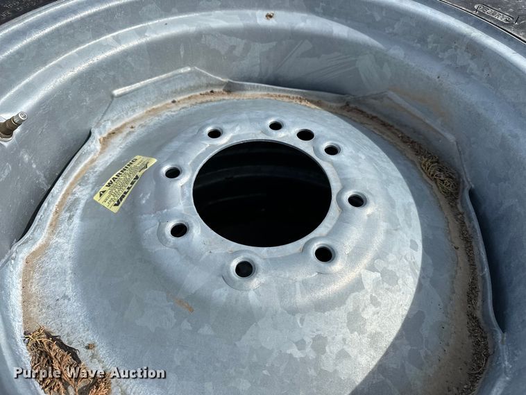 image for item ES1029 (10) pivot tires and wheels