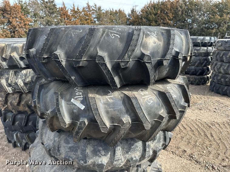 image for item ES1029 (10) pivot tires and wheels