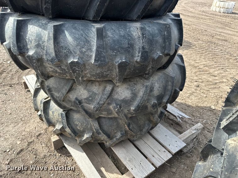 image for item ES1029 (10) pivot tires and wheels