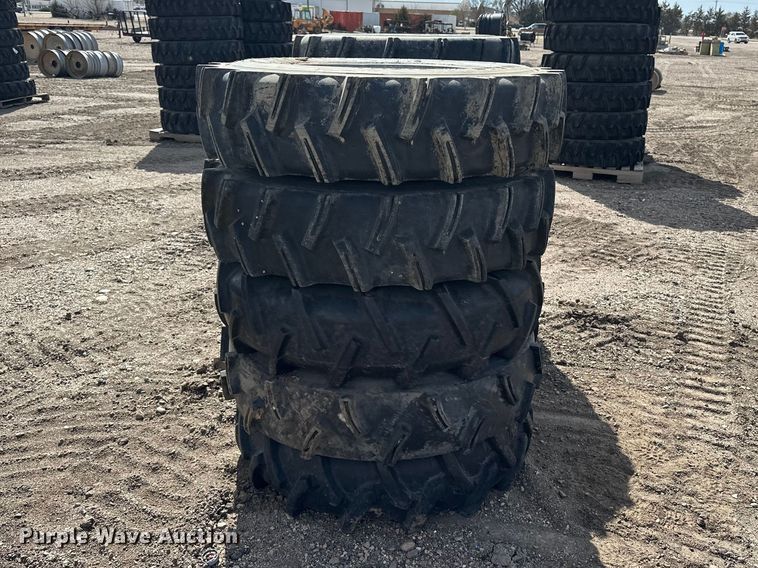 image for item ES1031 (10) 11R22.5 pivot tires and wheels