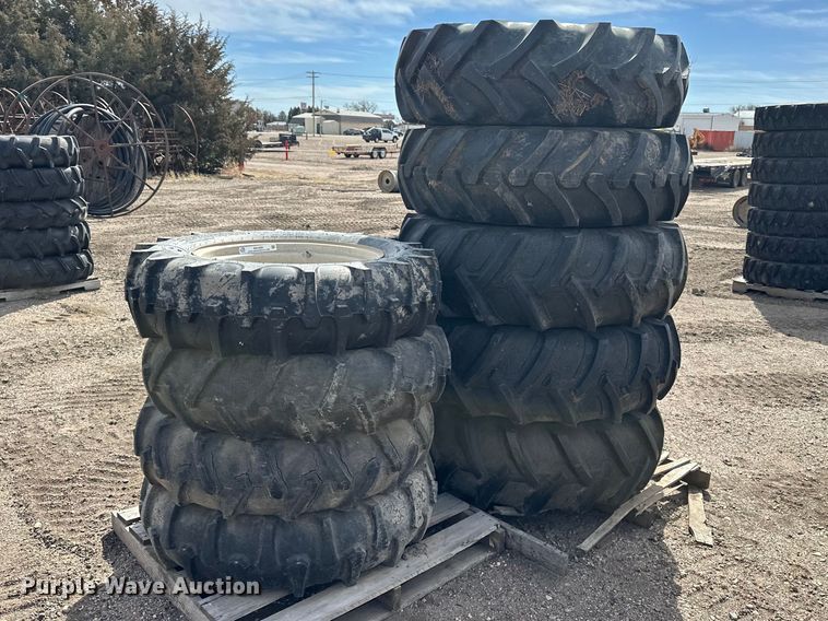 image for item ES1032 (9) pivot tires and wheels