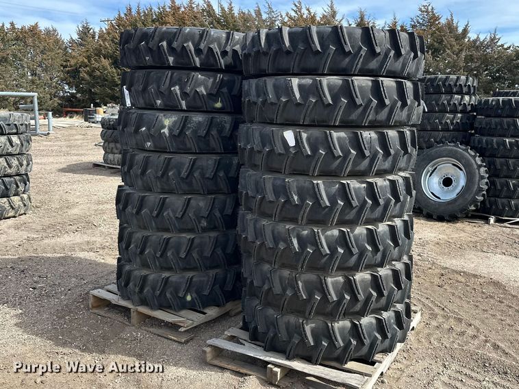 image for item ES1033 (14) 11R24.5 pivot tires and wheels