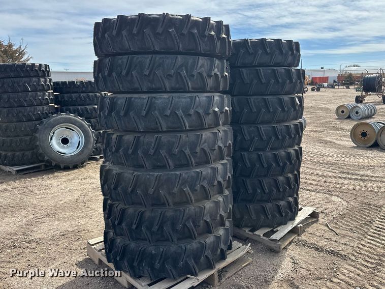 image for item ES1033 (14) 11R24.5 pivot tires and wheels