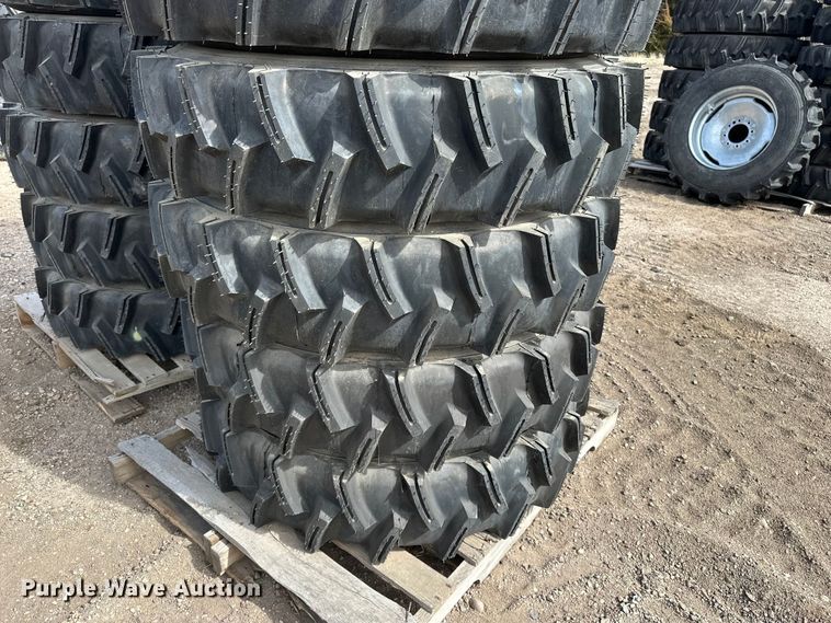 image for item ES1033 (14) 11R24.5 pivot tires and wheels