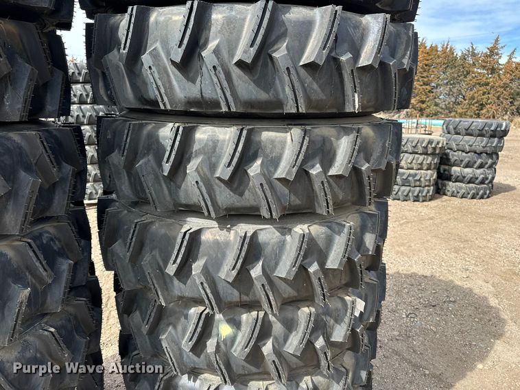 image for item ES1033 (14) 11R24.5 pivot tires and wheels