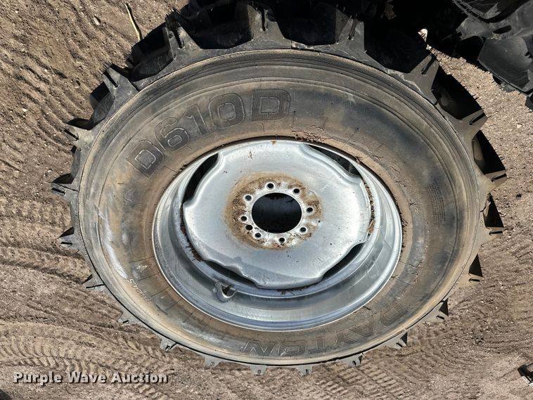 image for item ES1033 (14) 11R24.5 pivot tires and wheels