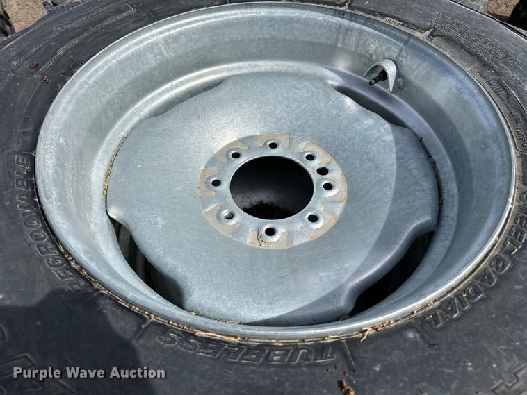 image for item ES1033 (14) 11R24.5 pivot tires and wheels