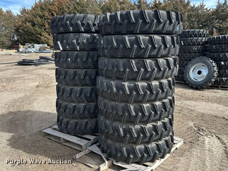 image for item ES1034 (14) 11R24.5 pivot tires and wheels