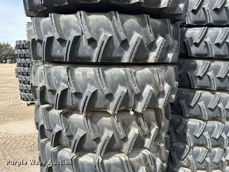 image for item ES1034 (14) 11R24.5 pivot tires and wheels