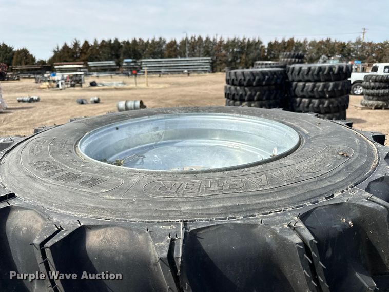 image for item ES1034 (14) 11R24.5 pivot tires and wheels