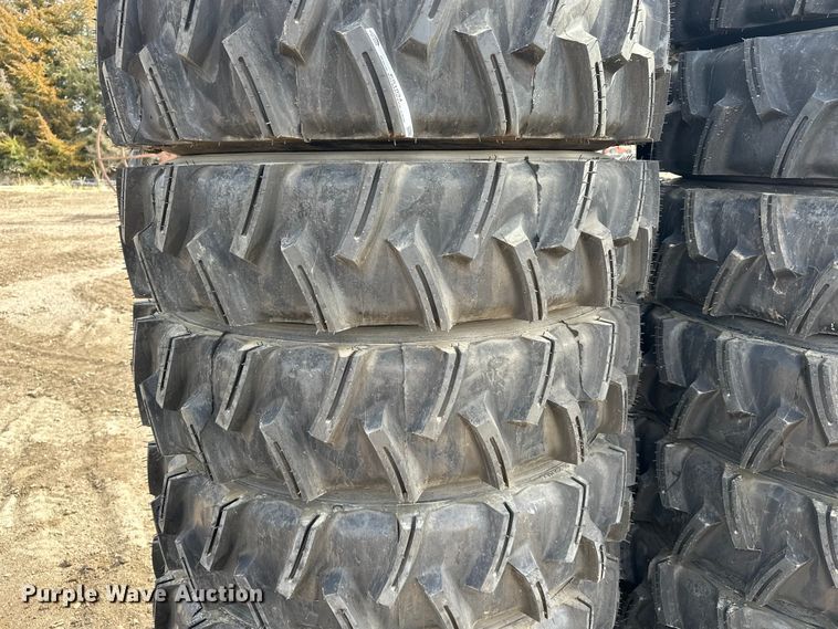 image for item ES1034 (14) 11R24.5 pivot tires and wheels