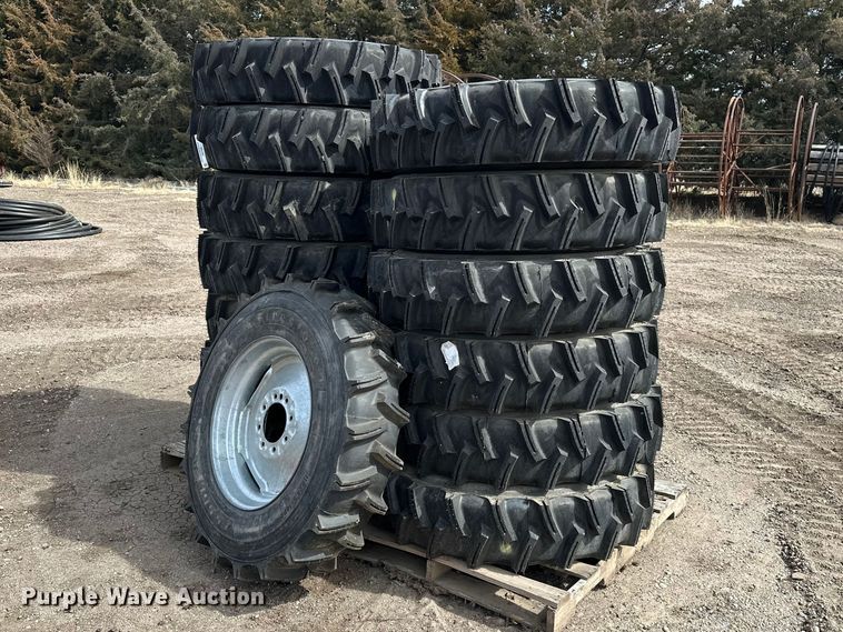 image for item ES1035 (14) 11R24.5 pivot tires and wheels