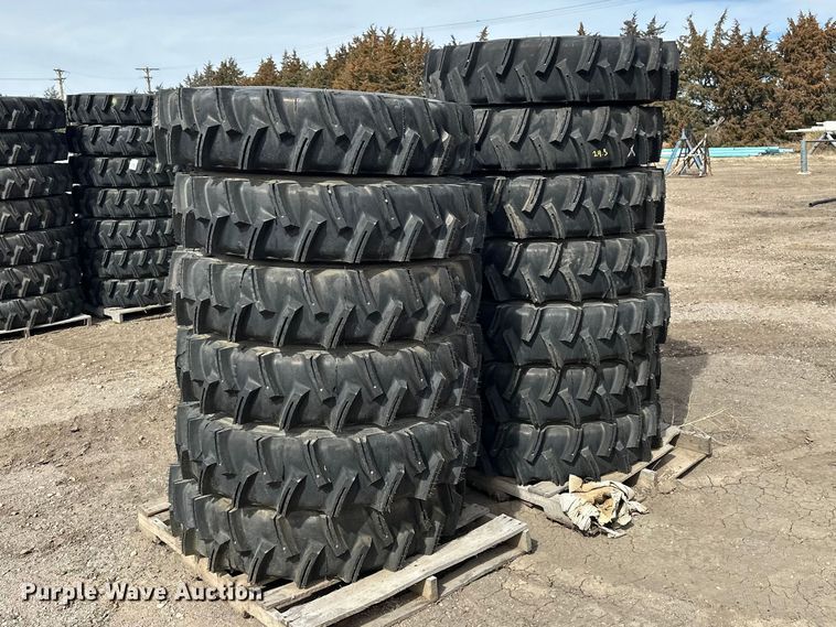 image for item ES1035 (14) 11R24.5 pivot tires and wheels
