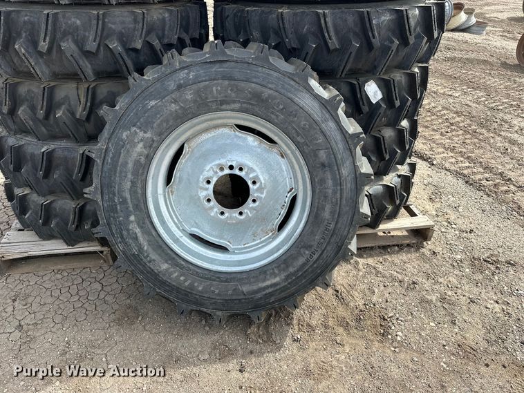image for item ES1035 (14) 11R24.5 pivot tires and wheels