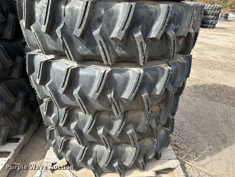 image for item ES1035 (14) 11R24.5 pivot tires and wheels