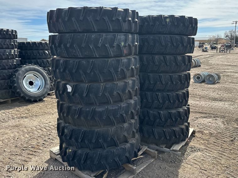 image for item ES1038 (14) 11R24.5 pivot tires and wheels