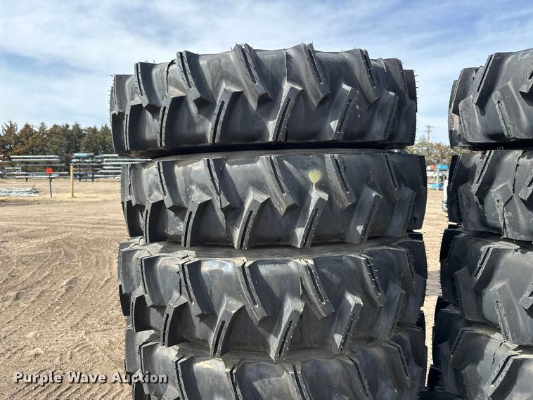 image for item ES1038 (14) 11R24.5 pivot tires and wheels