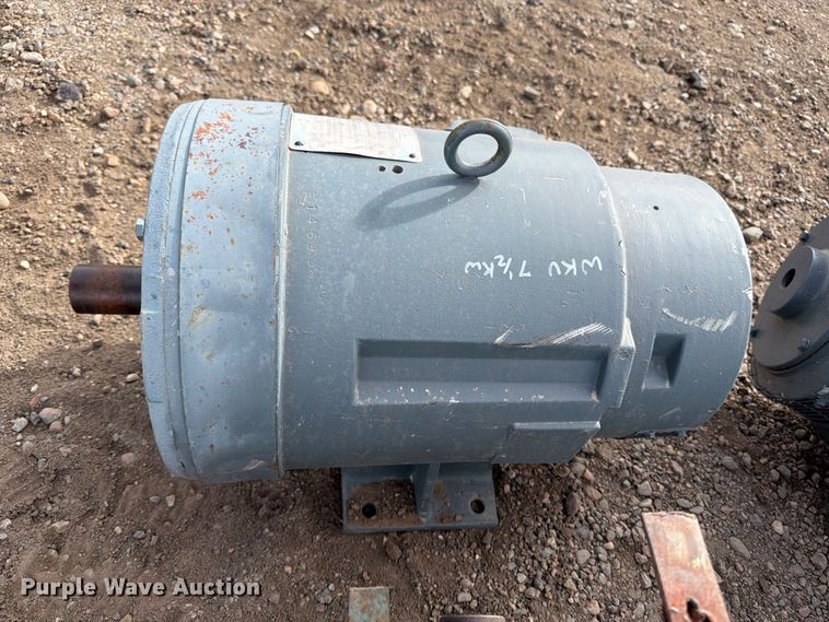 image for item ES1064 (4) electric motors