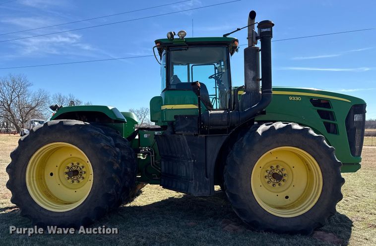 image for item ES5825 2007 John Deere 9330 4WD tractor